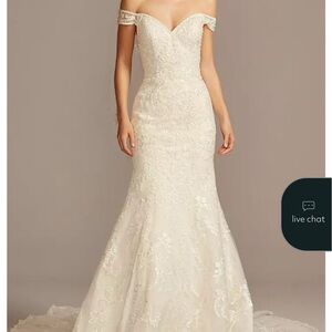 Beaded Lace Wedding Dress Oleg Cassini - size 6